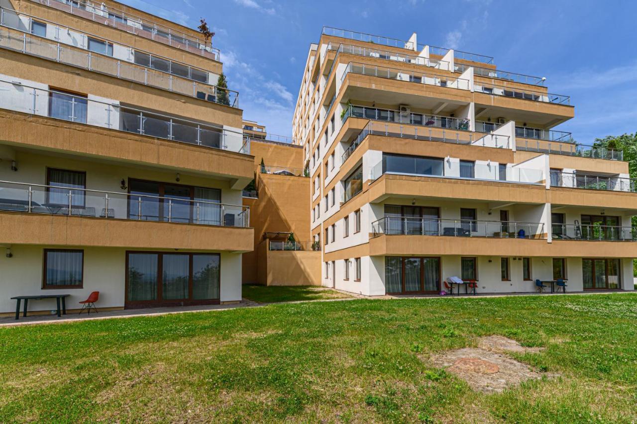 Uno - Gardens With City View Brașov Exterior foto